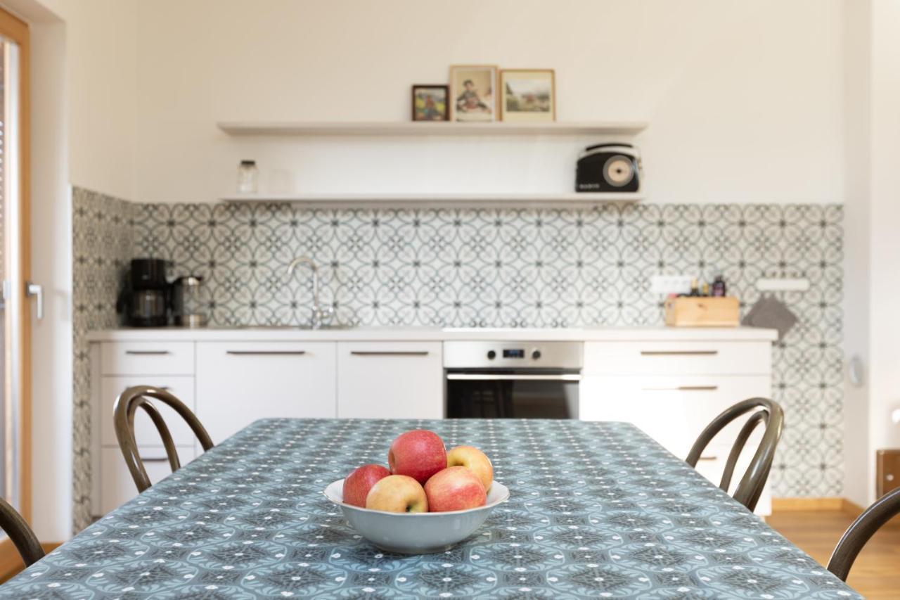 Schoene Wohnung Am Stadtrand Von Meran Valentinhof Extérieur photo