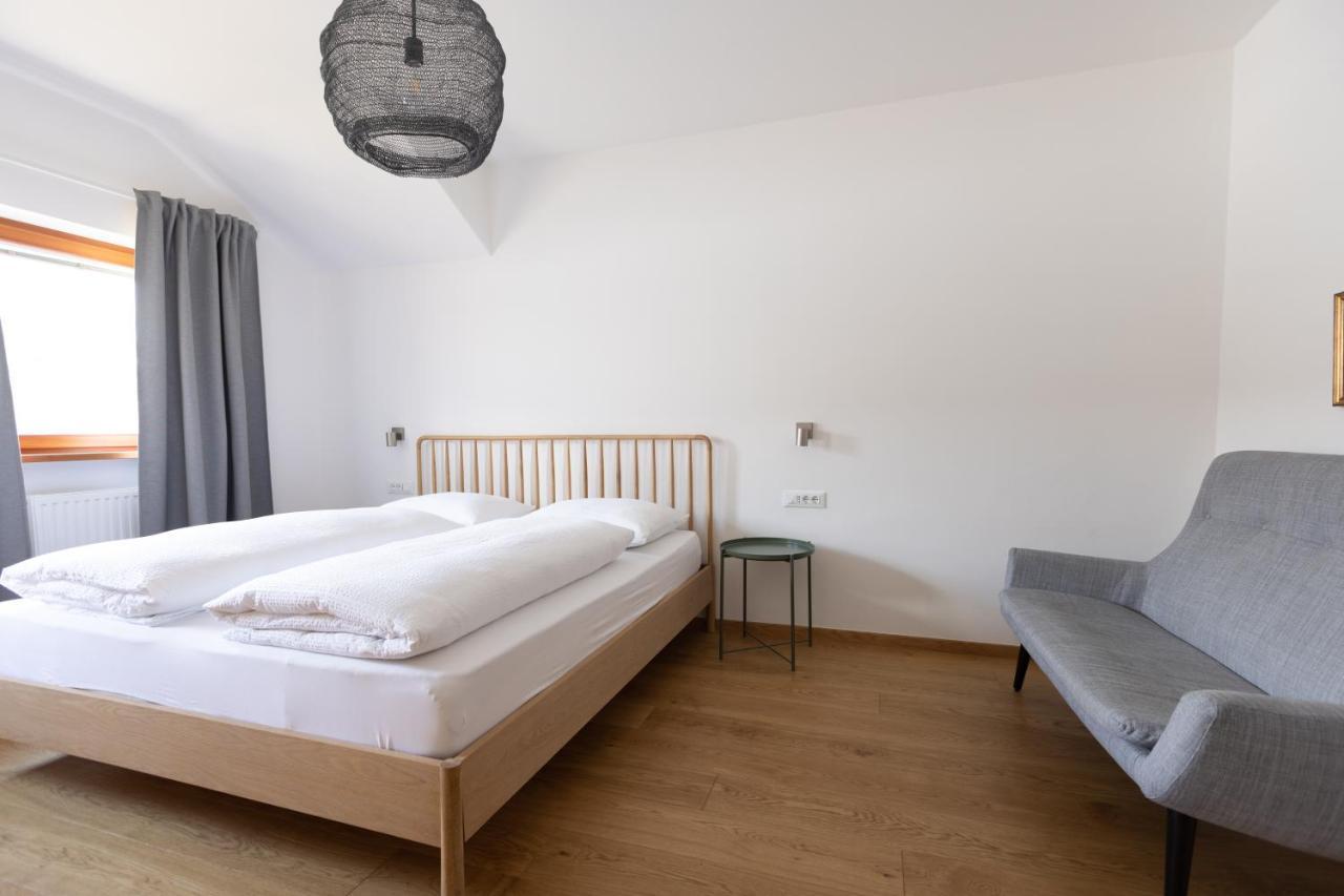 Schoene Wohnung Am Stadtrand Von Meran Valentinhof Extérieur photo